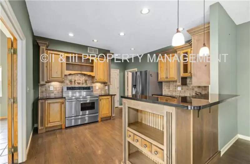 Property Image 6