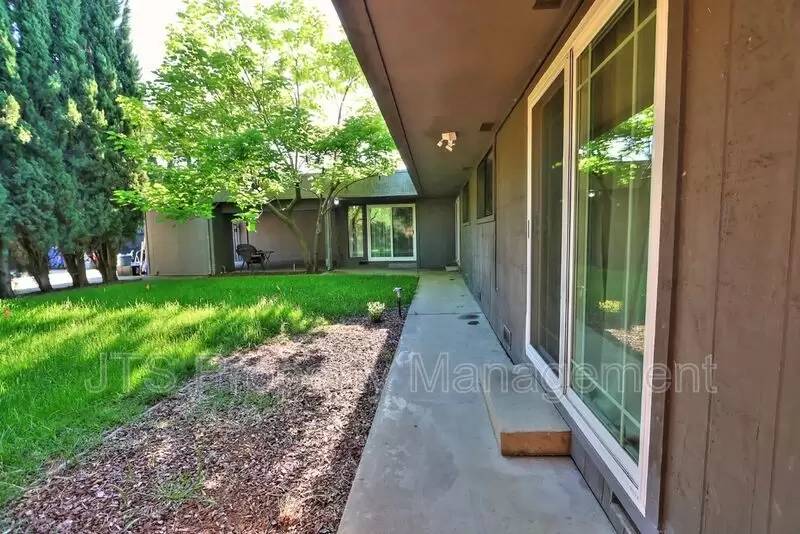 Property Image 92