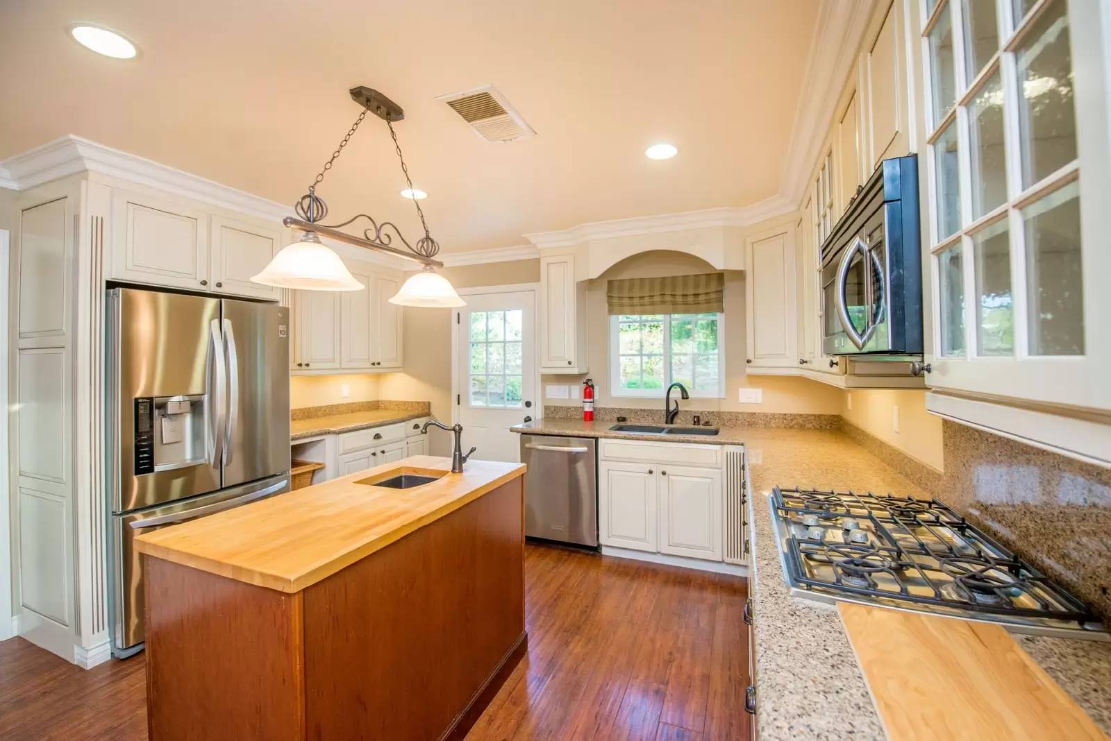 Property Image 16