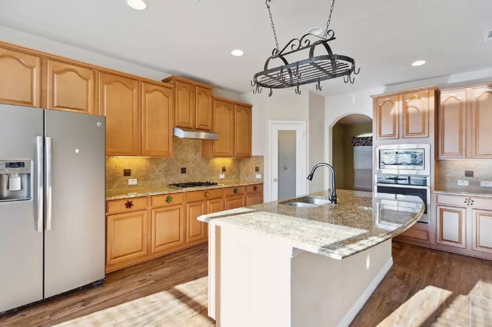 Property Image 4
