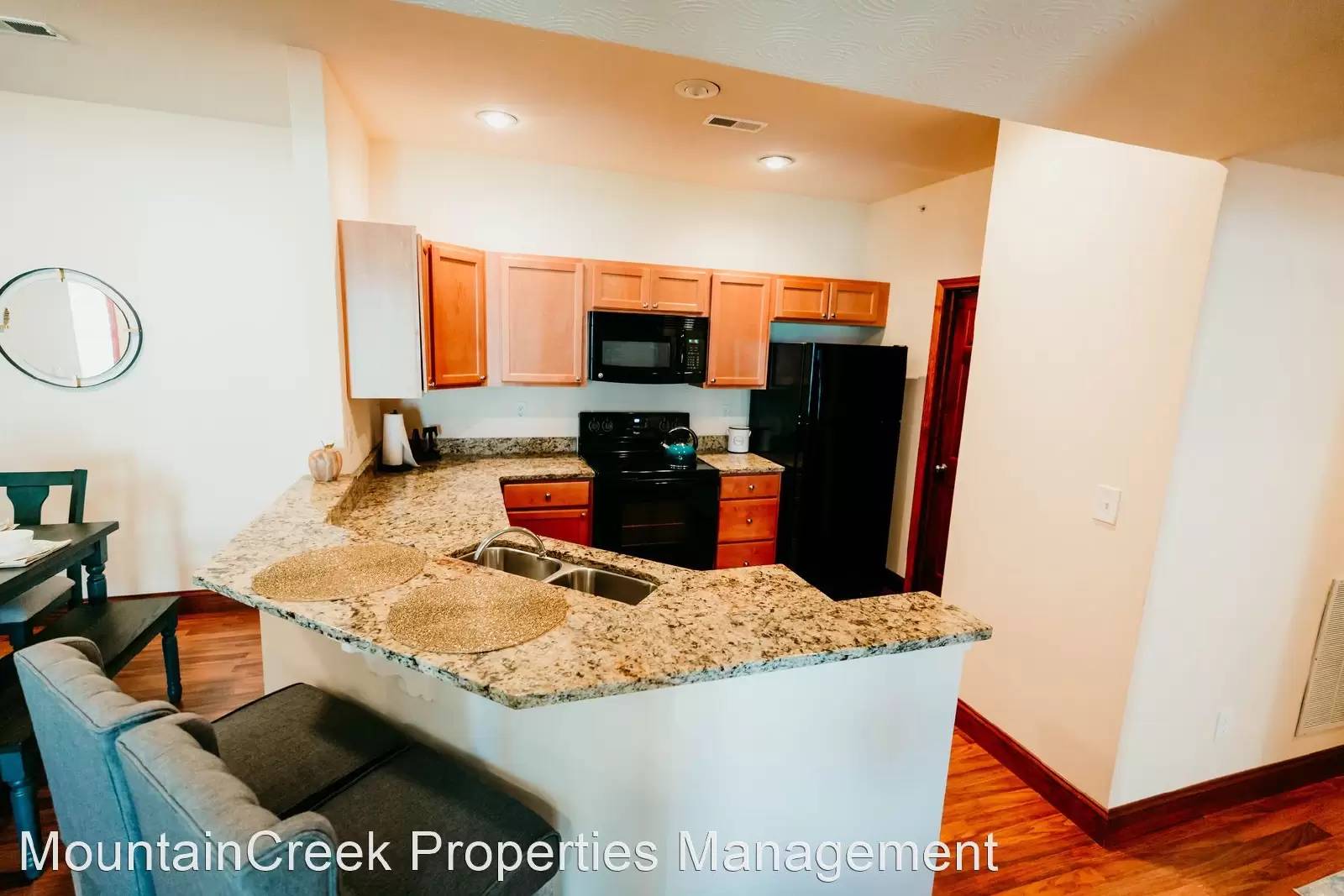 Property Image 100