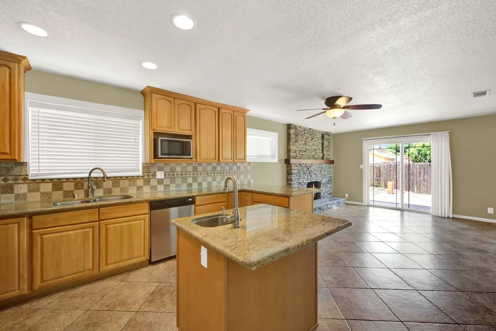 Property Image 74