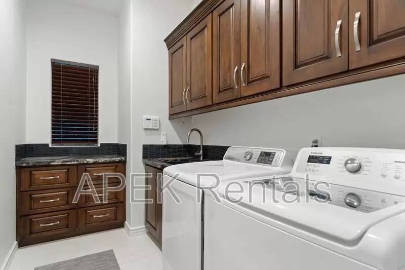 Property Image 83