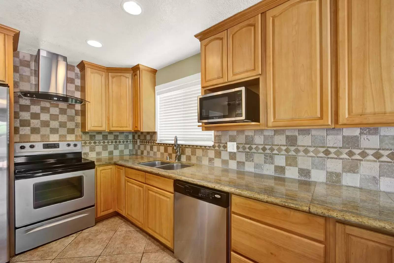 Property Image 76