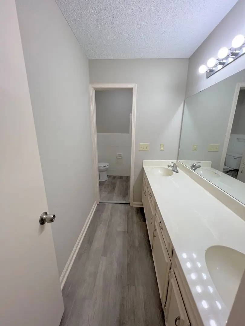 Property Image 94
