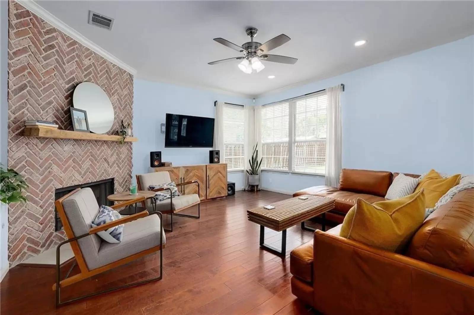 Property Image 4