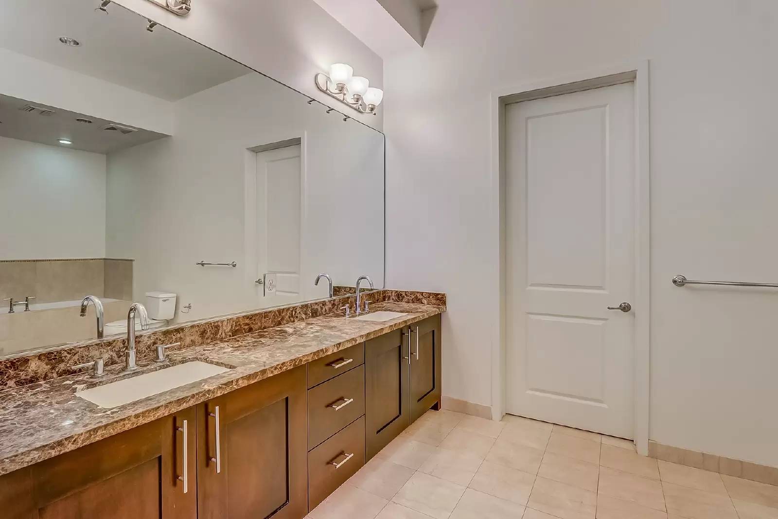 Property Image 94