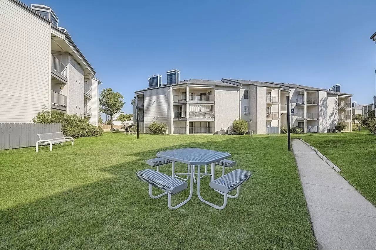 Property Image 183