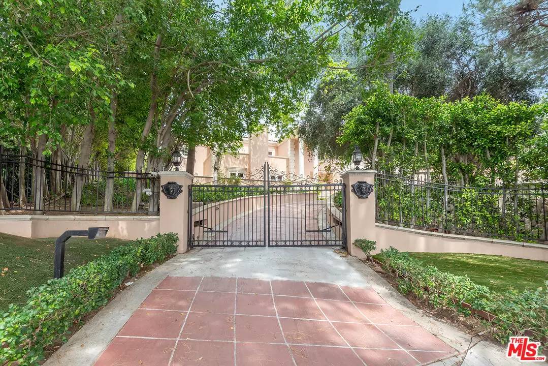 Property Image 43