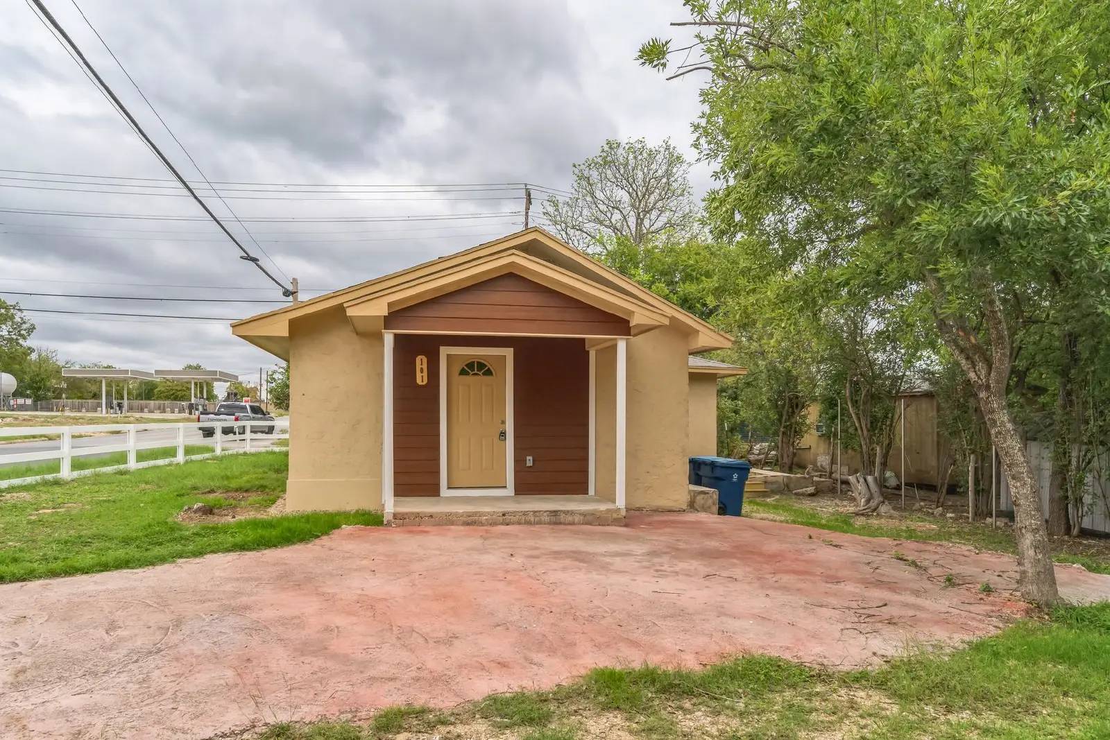 Property Image 4