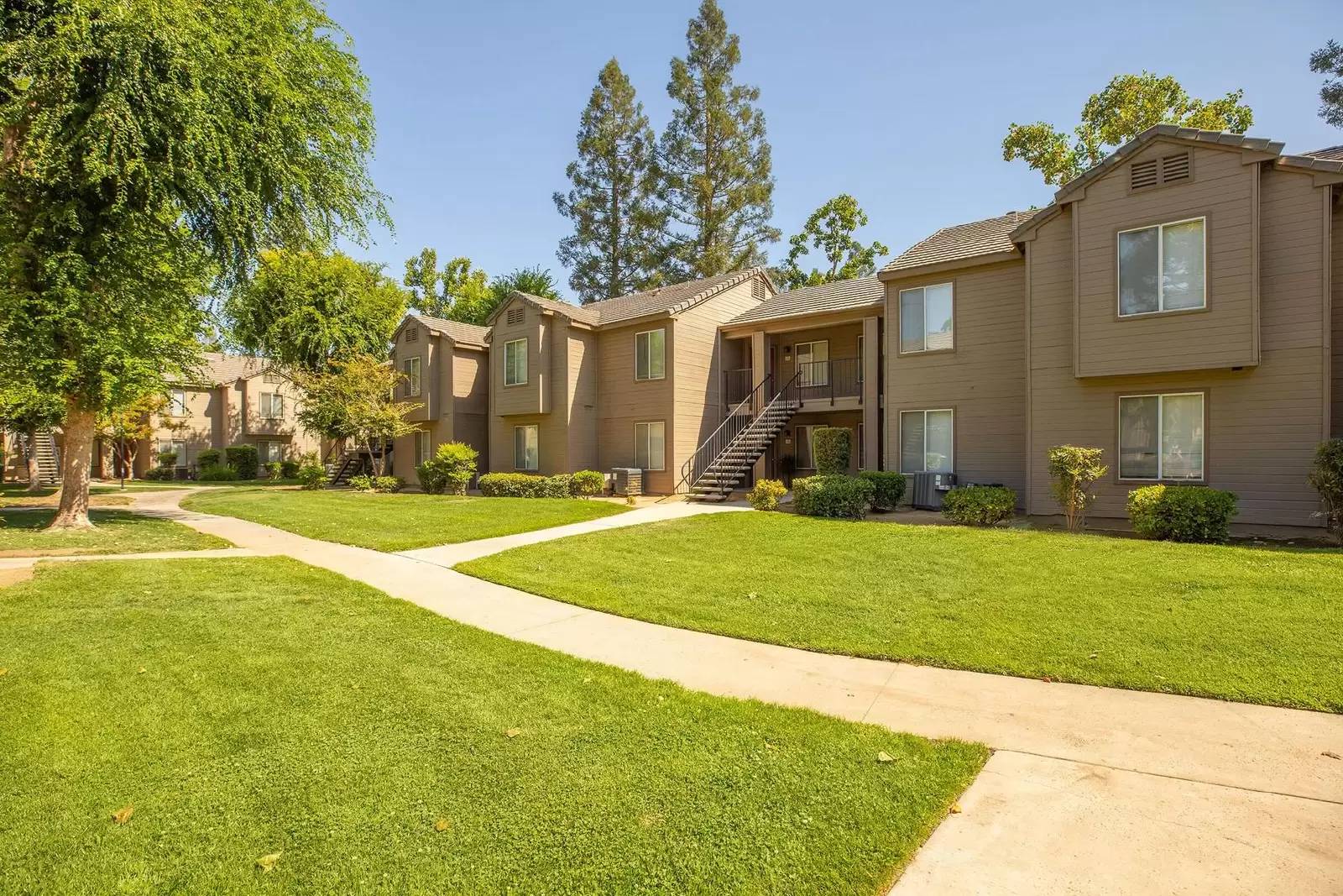 Property Image 100