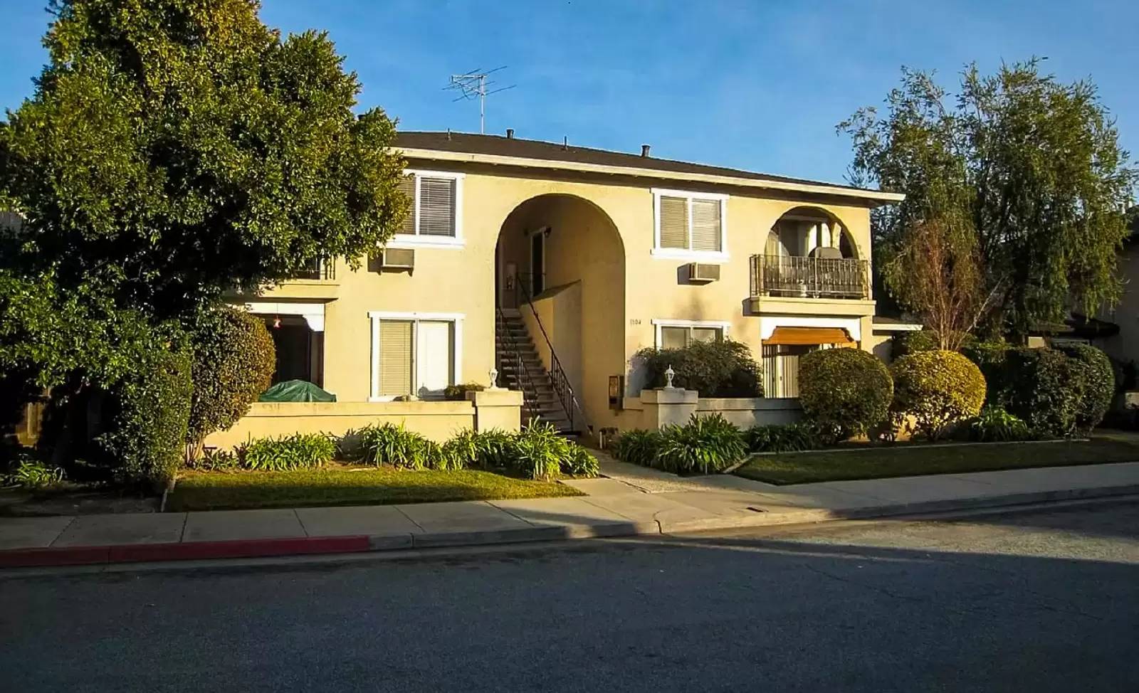 Property Image 1