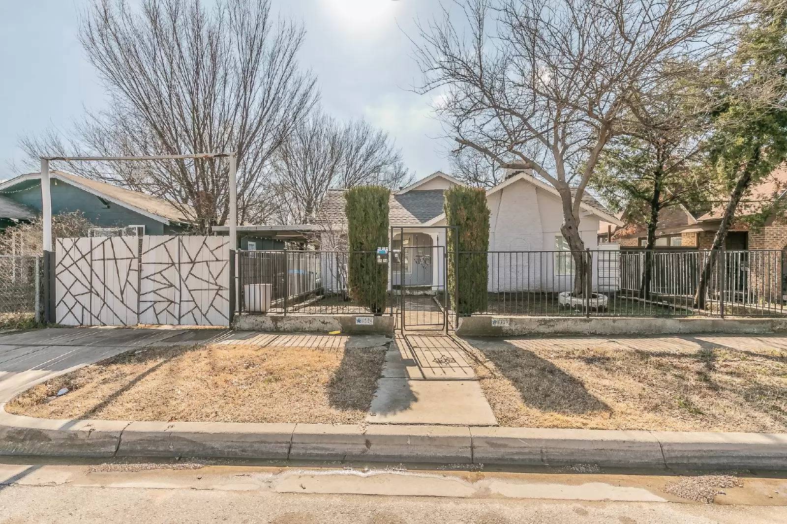 Property Image 1