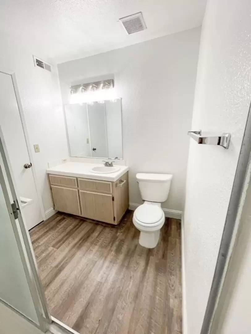 Property Image 104