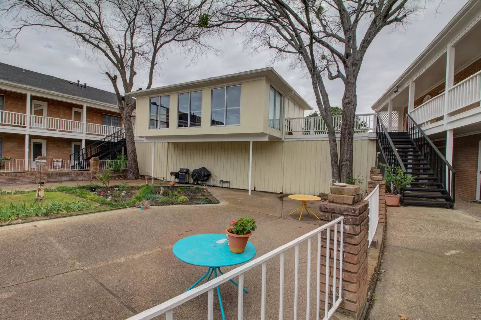 cover background