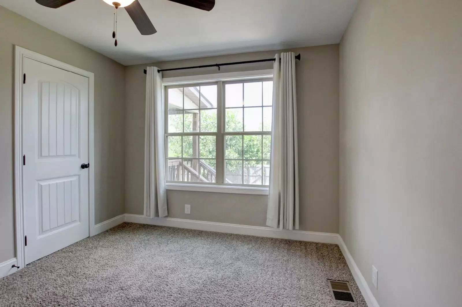 Property Image 77