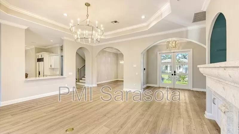 Property Image 102