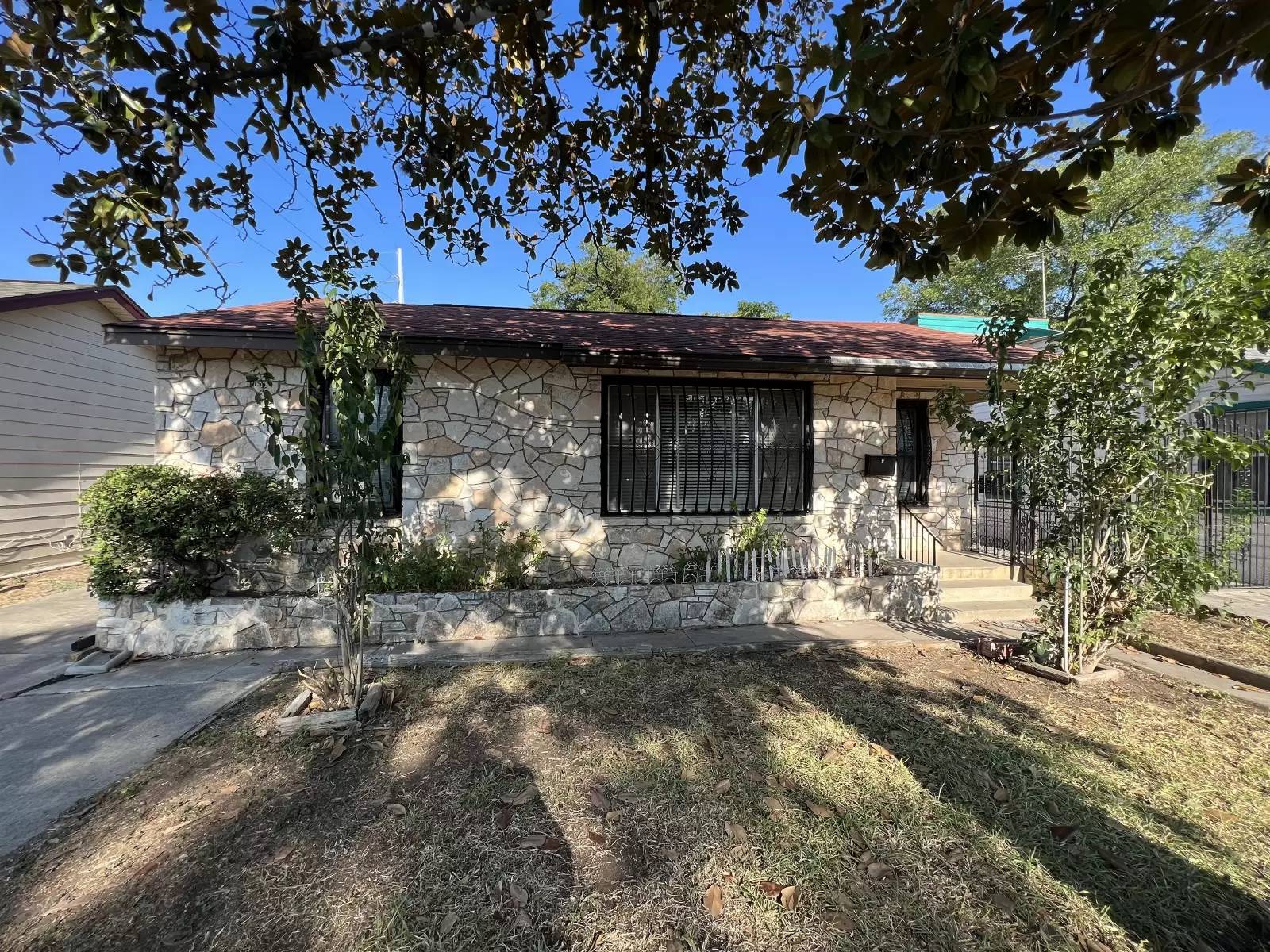 Property Image 1