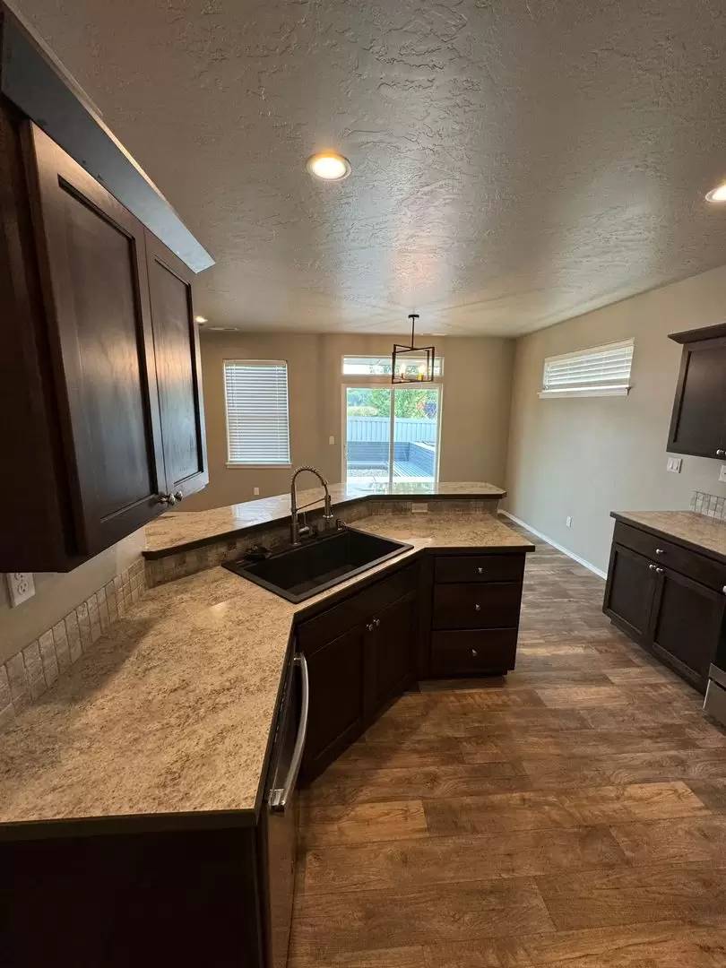 Property Image 94