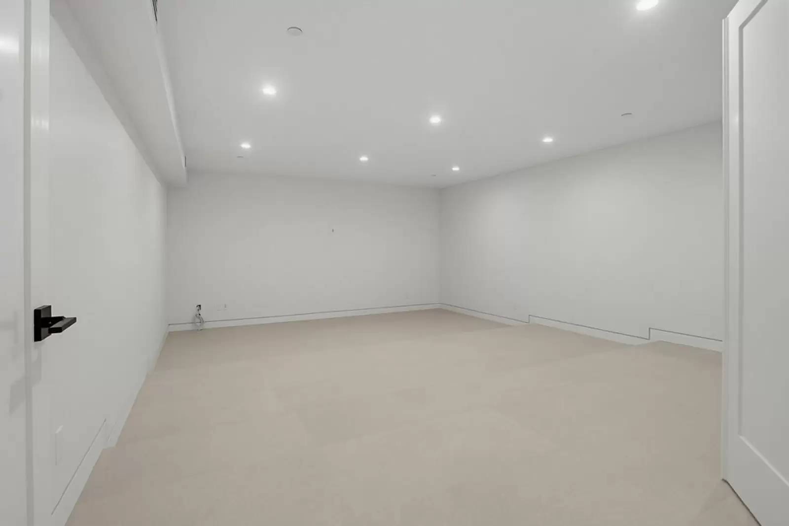 Property Image 72