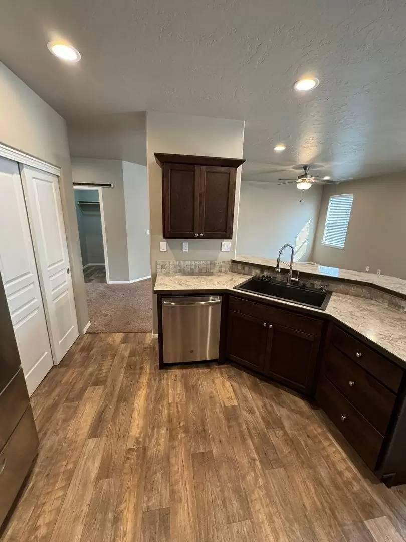 Property Image 102