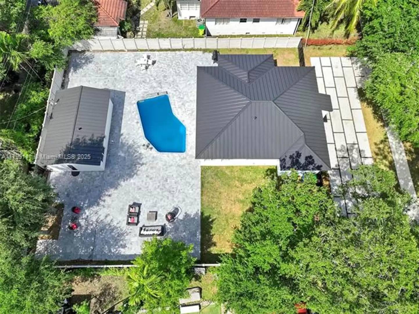 Property Image 42
