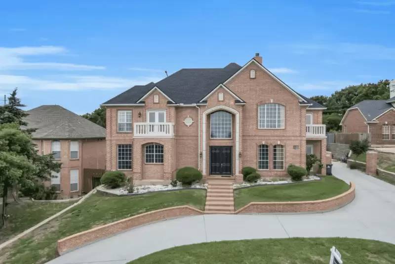 Property Image 1