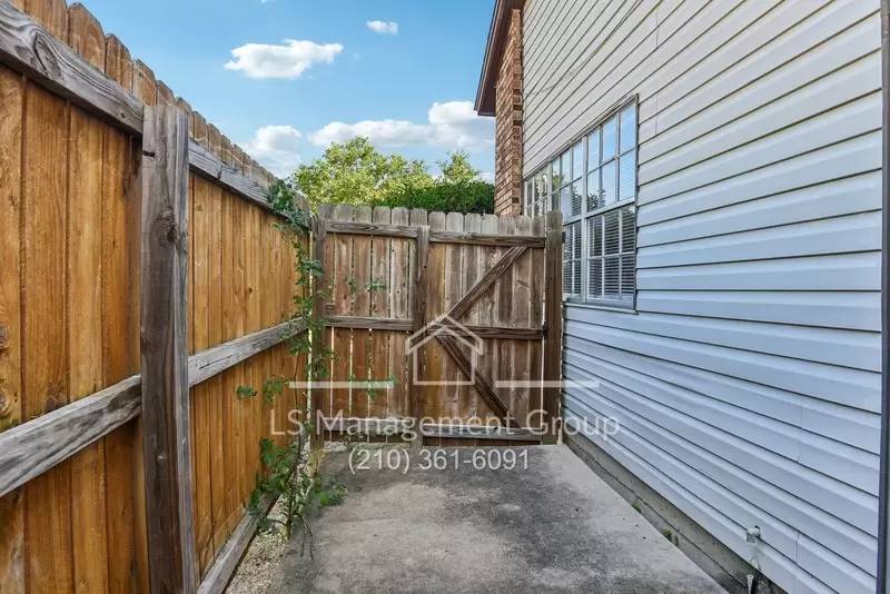 Property Image 33