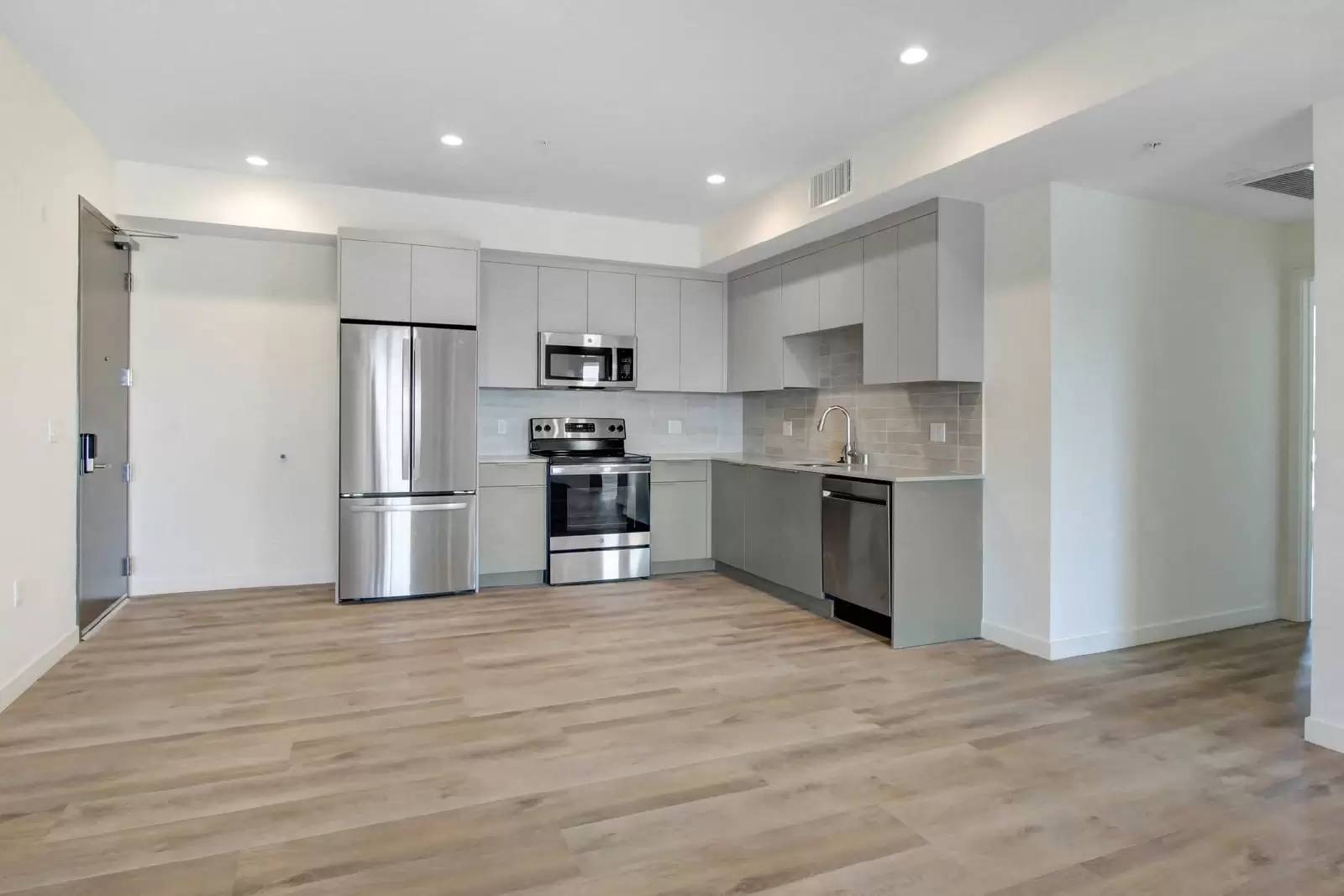 Property Image 80