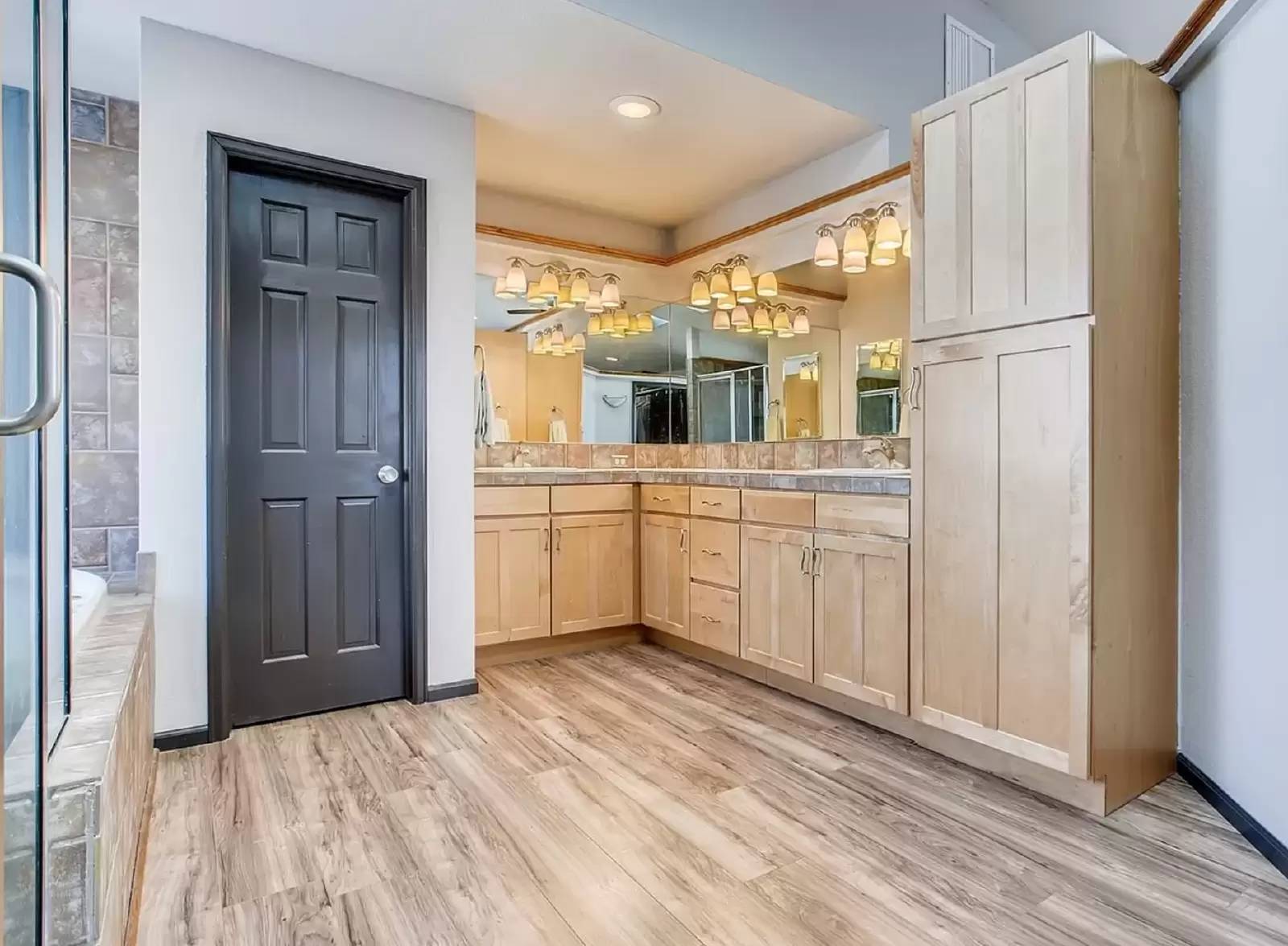 Property Image 80