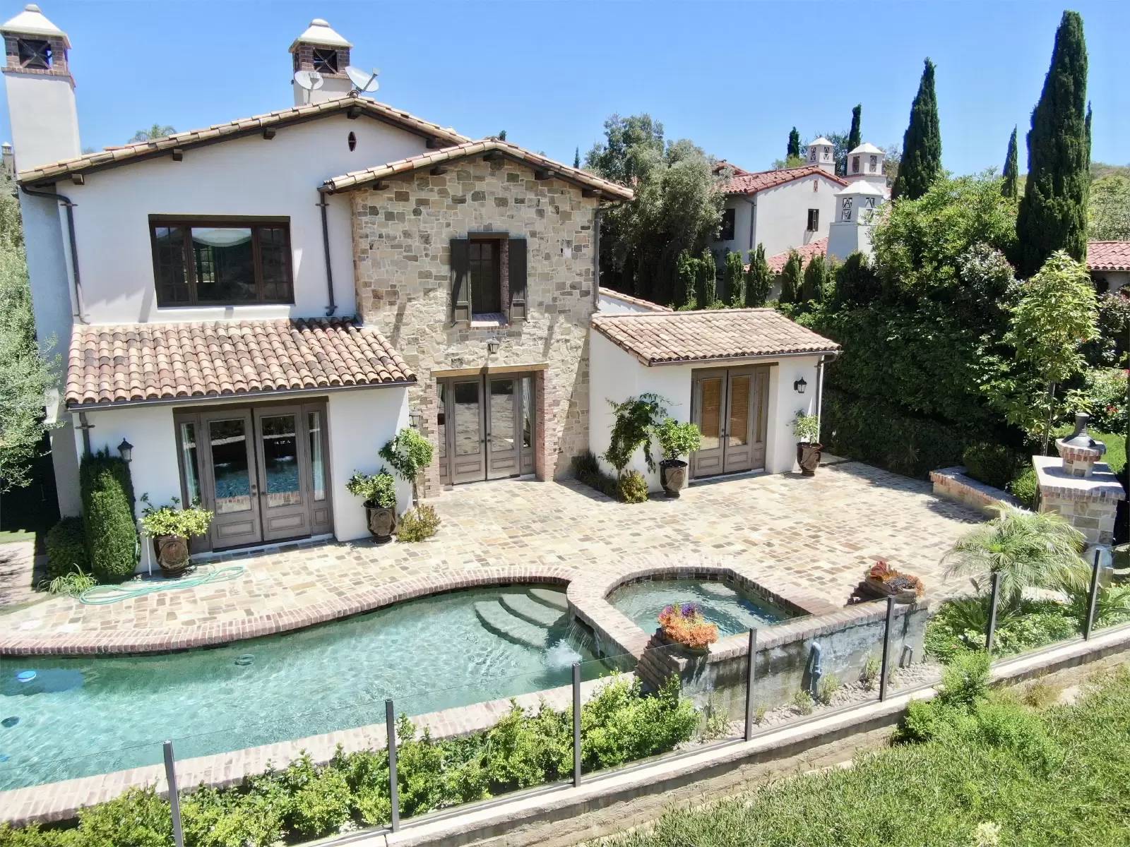 Property Image 39