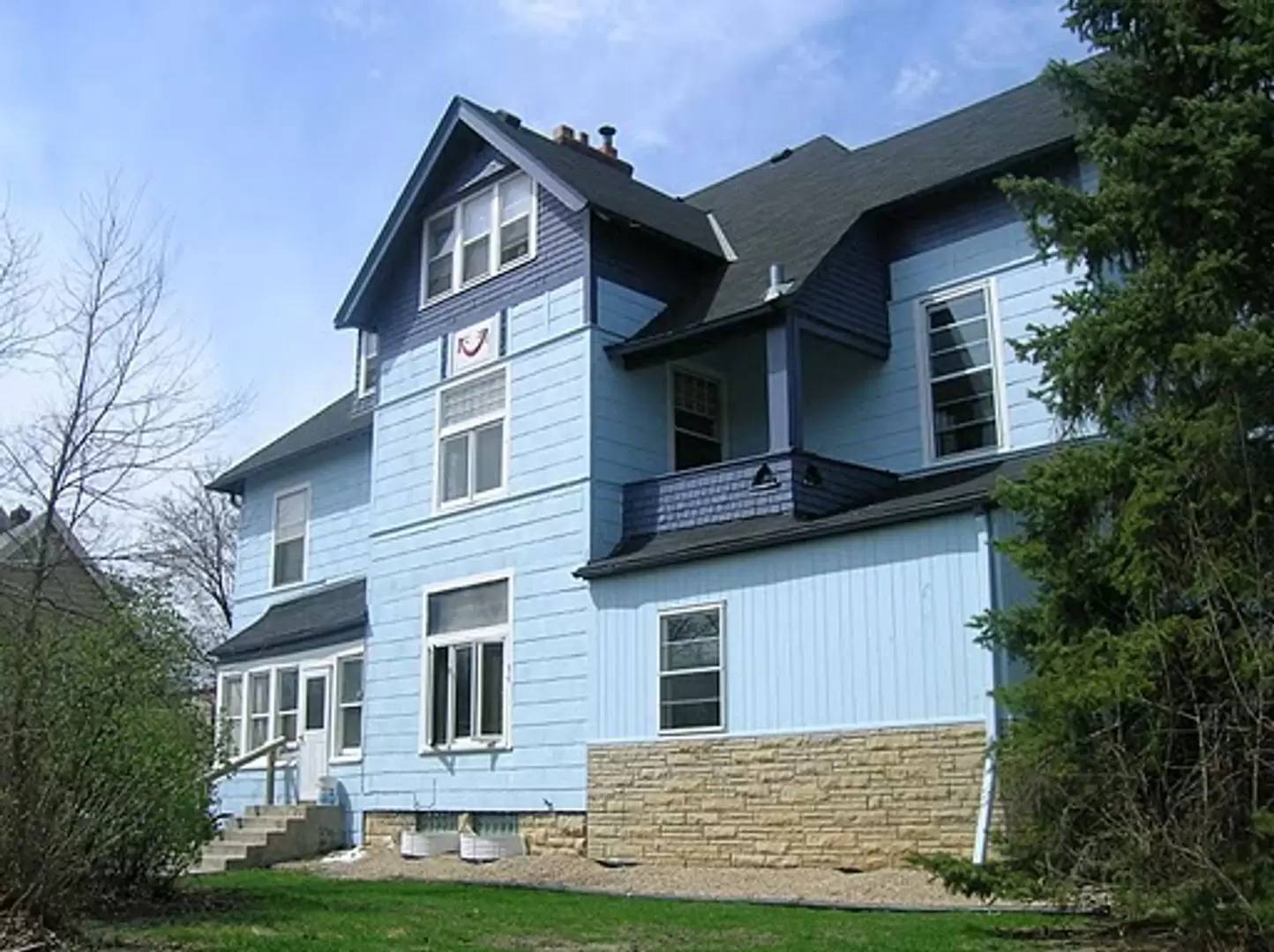 Property Image 1