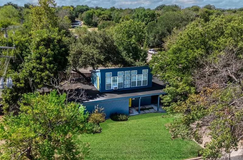 Property Image 4