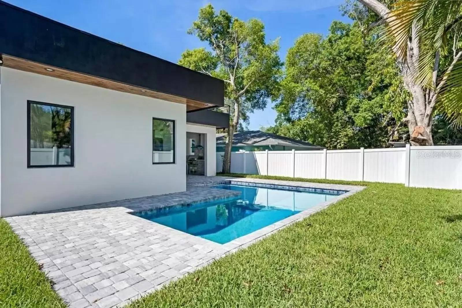 Property Image 64