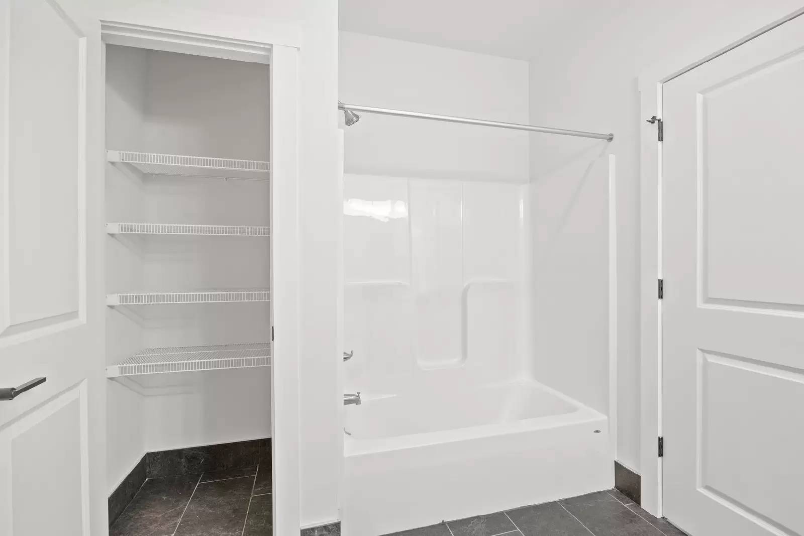 Property Image 101
