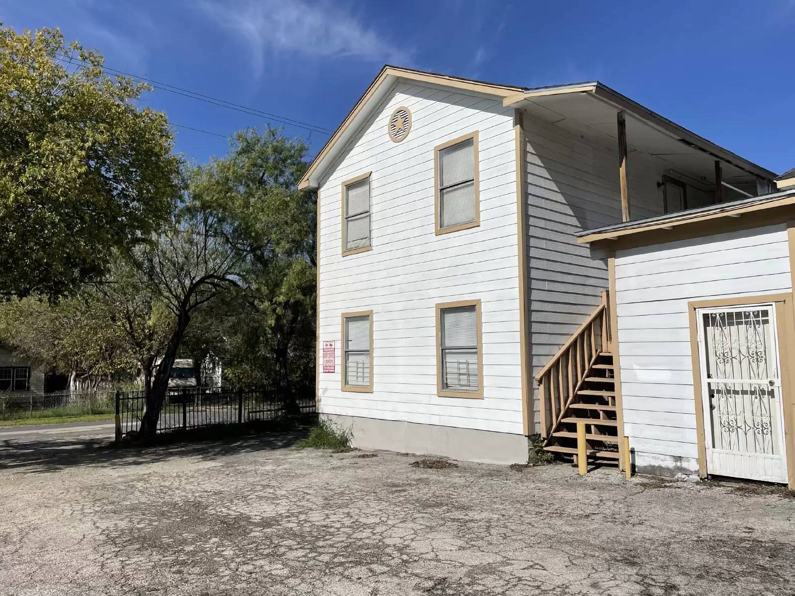 Property Image 1