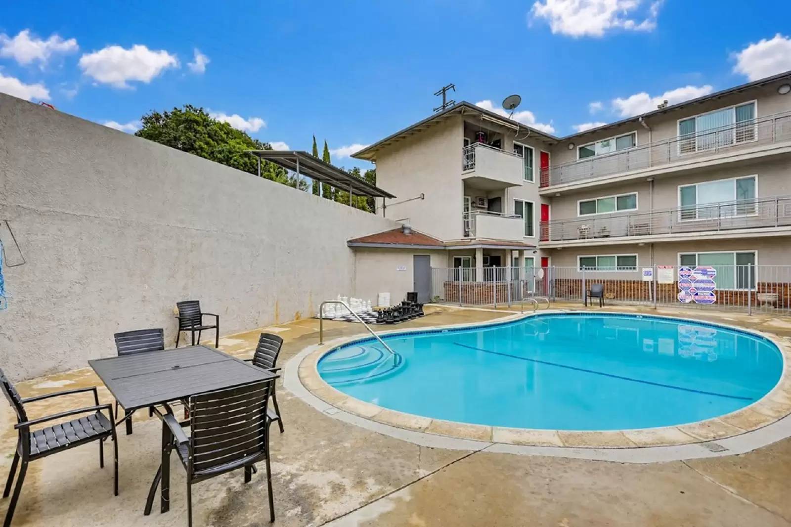 Property Image 12