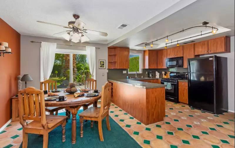 Property Image 6