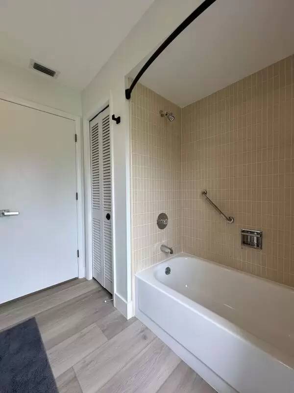 Property Image 85