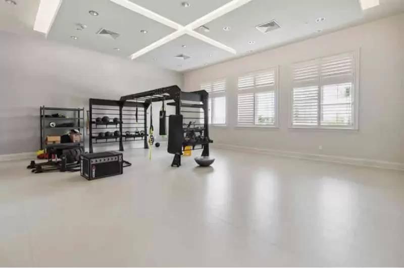 Property Image 31