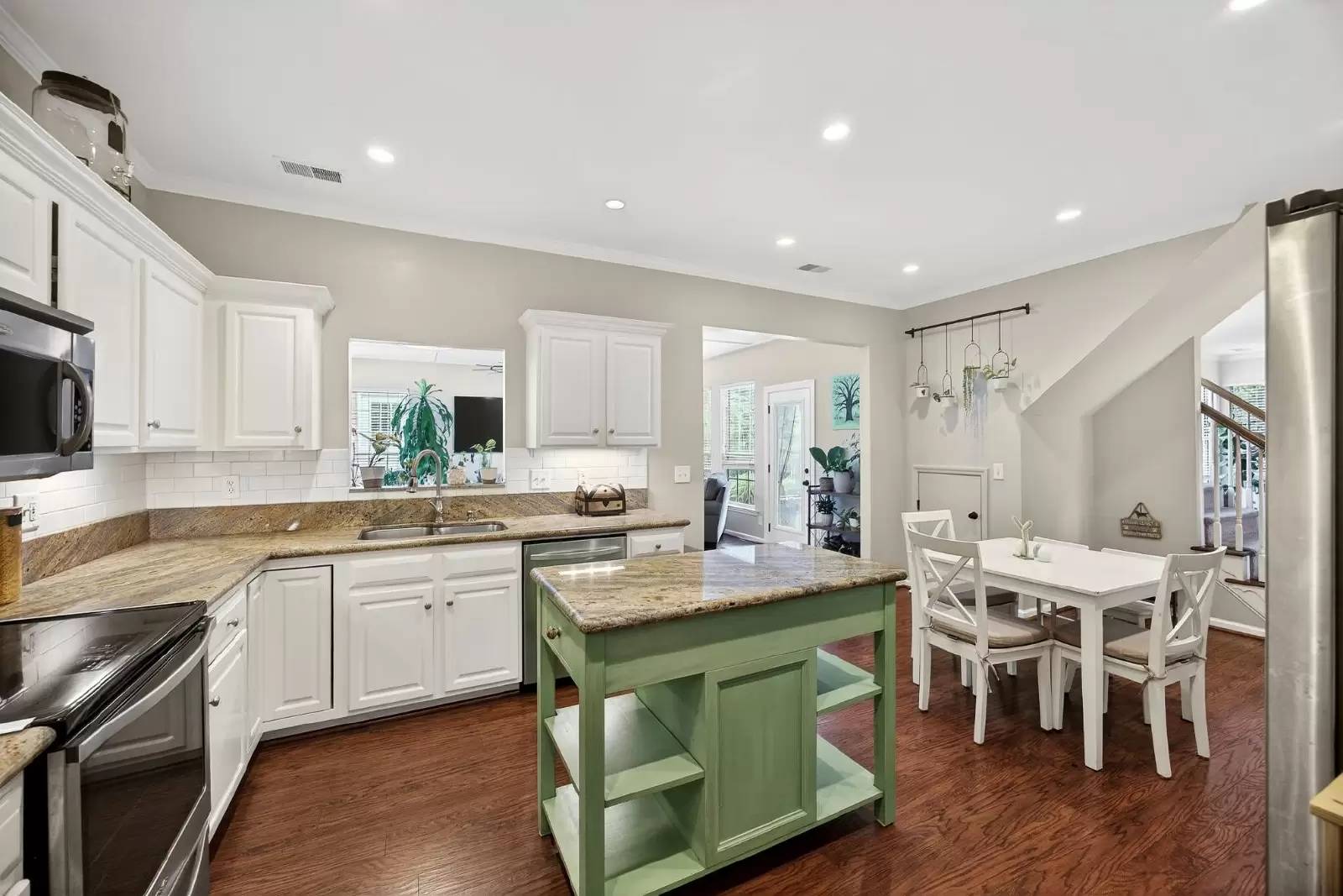 Property Image 9