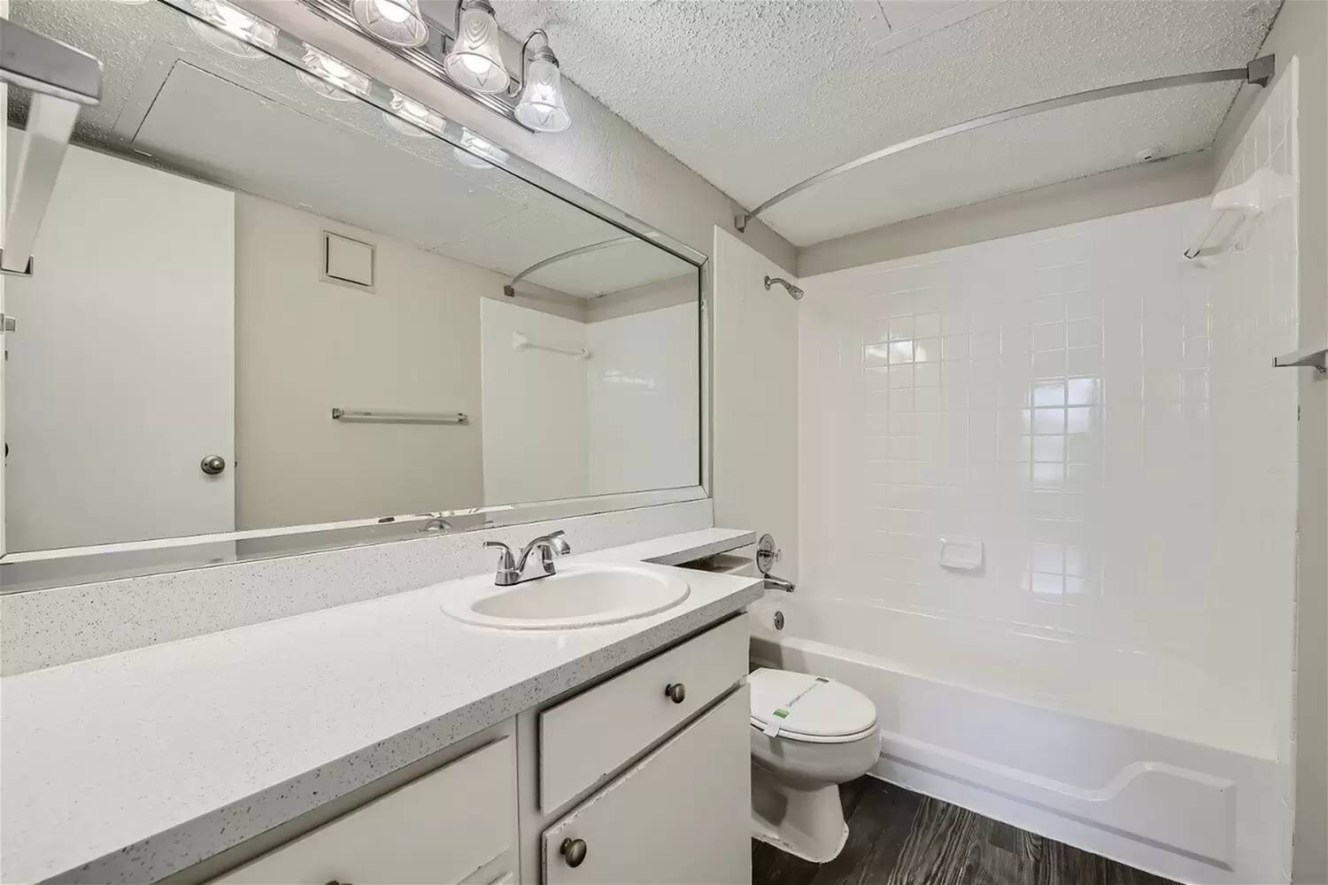 Property Image 116