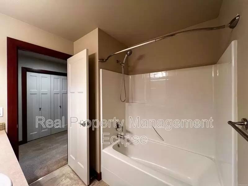 Property Image 72