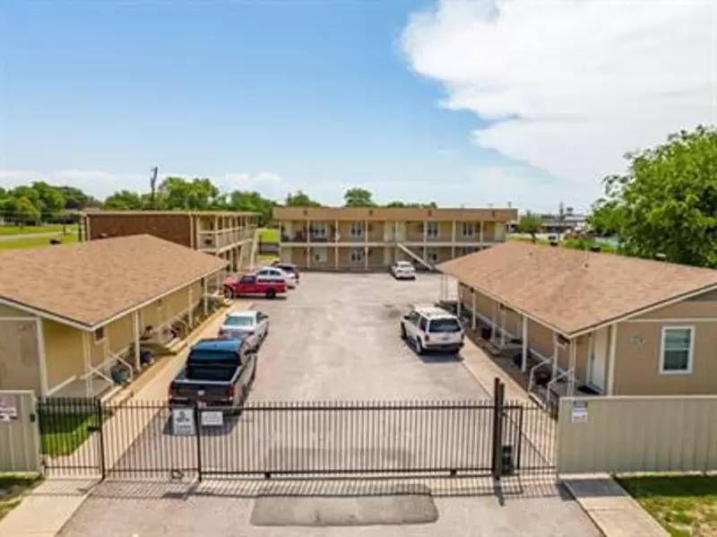 Property Image 1