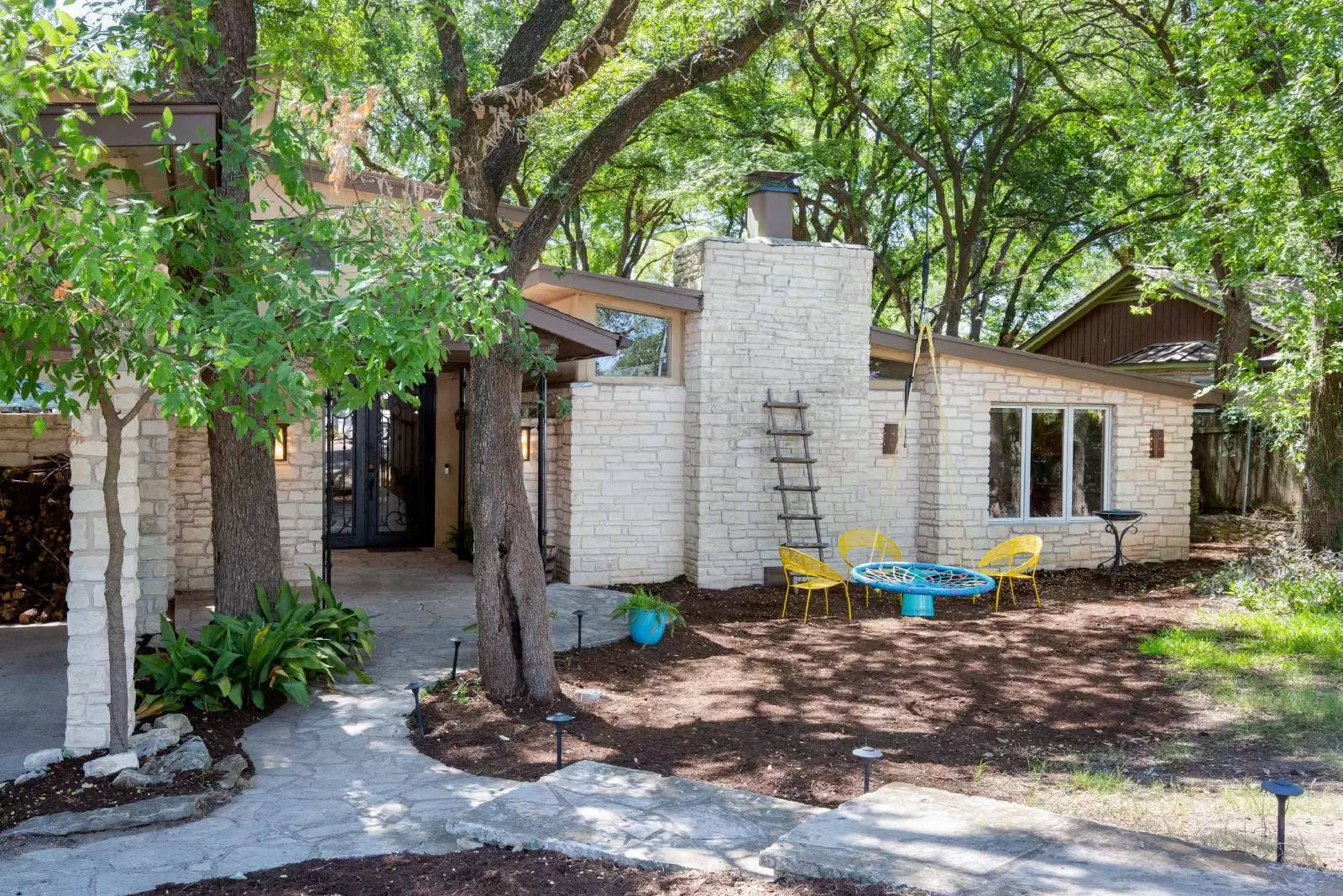Property Image 40
