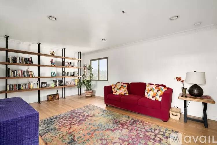 Property Image 6