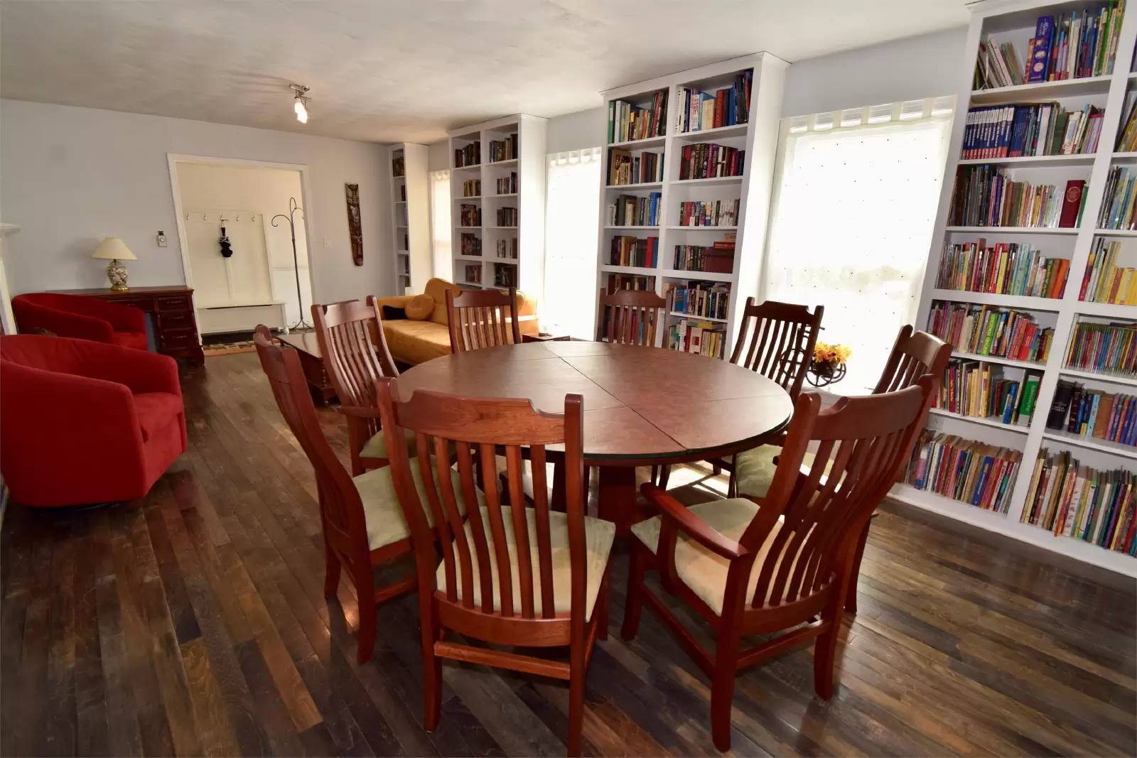 Property Image 4