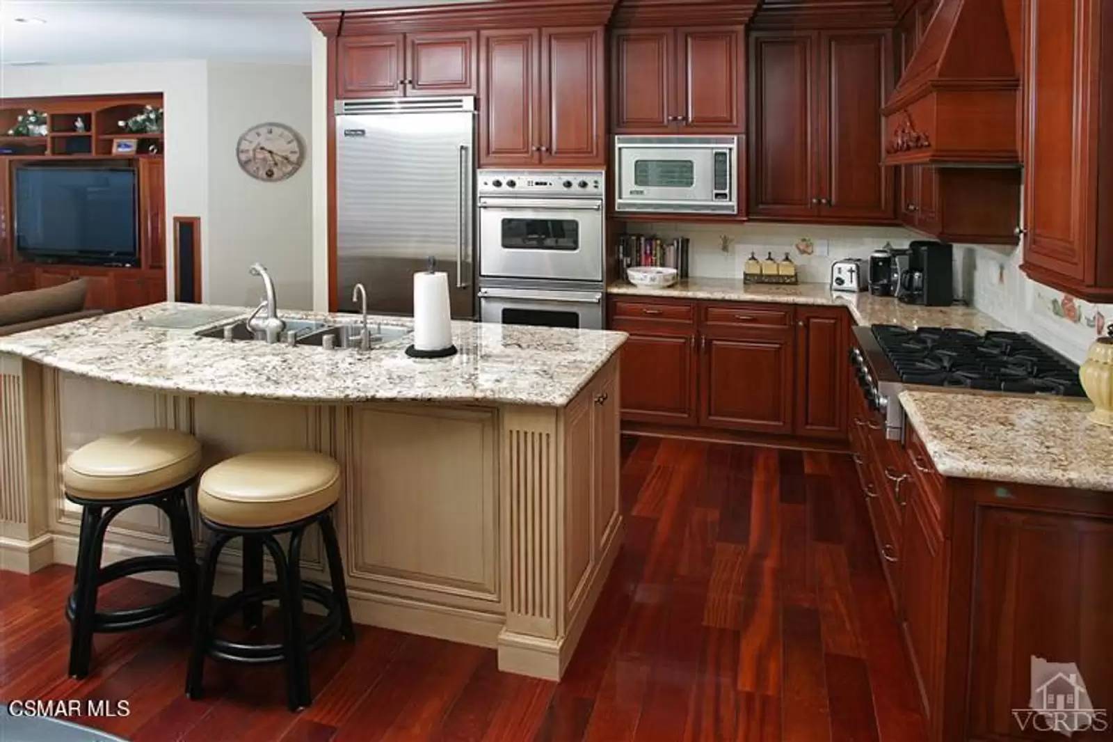 Property Image 8