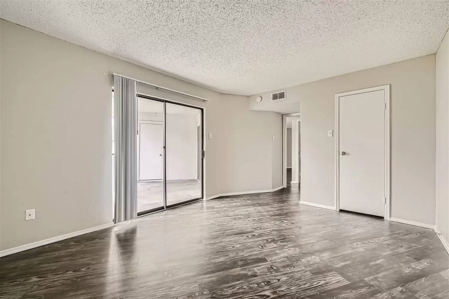 Property Image 136