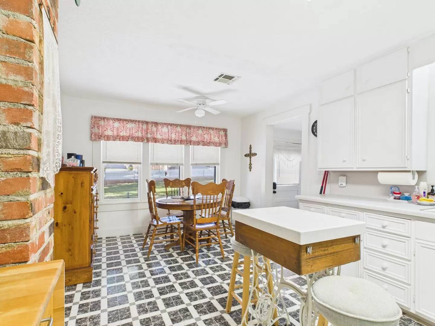 Property Image 36